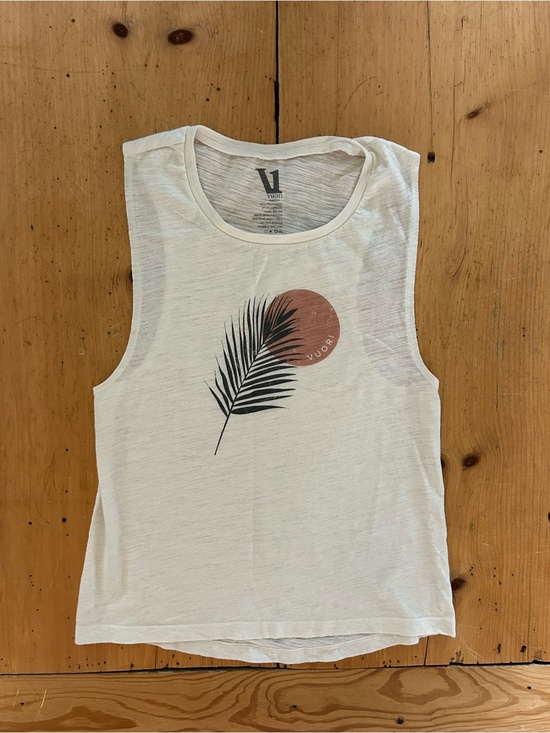 Vuori Tops - Vuori Women's White Palm Graphic Tank